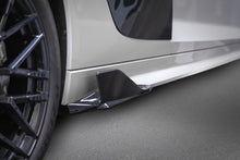 Load image into Gallery viewer, Capristo Matte Exhaust Side Fins  Matte Carbon Audi R8 V10 Gen2 Facelift 2020+