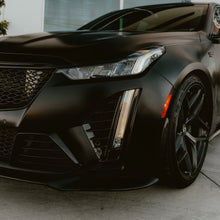 Load image into Gallery viewer, 2022-2024 Cadillac CT5-V Blackwing Gloss Carbon Fiber Side Grilles (Pair)