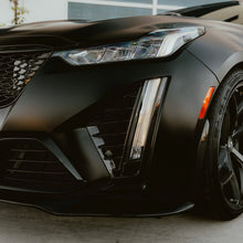 Load image into Gallery viewer, 2022-2024 Cadillac CT5-V Blackwing Gloss Carbon Fiber Side Grilles (Pair)