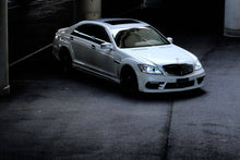 Load image into Gallery viewer, 2007-2013 Mercedes Benz W221 S Class WD Style Front Bumper - Carbonado Aero