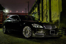 Load image into Gallery viewer, 2007-2013 Mercedes Benz W221 S Class WD Style Front Bumper - Carbonado Aero