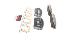 Load image into Gallery viewer, Brembo OE 2018 Hyundai Elantra/18-20 Elantra GT/Kona/19-21 Veloster Ceramic Brake Pad - Front