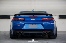 Load image into Gallery viewer, 2016-2024 CAMARO ZL1 STYLE CARBON FIBER REAR SPOILER
