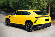 Load image into Gallery viewer, 2018-2023 Lamborghini URUS TC Style Dry Carbon Fiber Fender Vents - Carbonado Aero