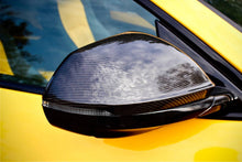 Load image into Gallery viewer, 2018-2023 Lamborghini URUS TC Style Dry Carbon Fiber Mirror Housing - Carbonado