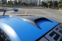Load image into Gallery viewer, 2011-2017 McLaren 650S/MP4 12C BKSS Style Carbon Fiber Roof Scoop - Carbonado