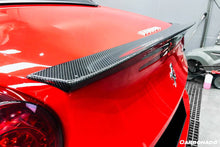 Load image into Gallery viewer, 2015-2018 Ferrari California bkss style Carbon Fiber Turnk Spoiler - Carbonado