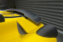 Load image into Gallery viewer, 2010-2015 Ferrari 458 Coupe &amp; spider VT Style Carbon Fiber Trunk Spoiler - Carbonado