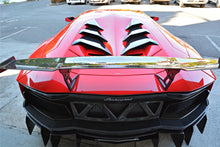Load image into Gallery viewer, 2011-2016 Lamborghini Aventador LP700 LP740 Coupe DC Style Carbon Fiber Engine Trunk