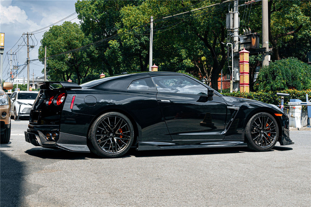 2008-2022 Nissan GTR R35 EBA BKSS Style Carbon Fiber Side Skirts