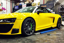 Load image into Gallery viewer, 2006-2015 Audi R8 Coupe &amp; Spyder DPGT Style Side Skirts