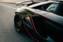 Load image into Gallery viewer, 2013-2016 Lamborghini Aventador LP700 Roadster Carbon Fiber Gas Cap Repalcement