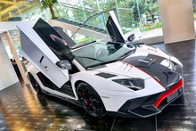 Load image into Gallery viewer, 2011-2021 Lamborghini Aventador LP700 LP720 LP740 Coupe Roadster BKSS Style Carbon Fiber Front Fender