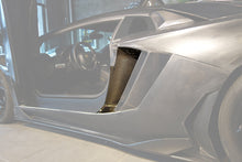 Load image into Gallery viewer, 2011-2016 Lamborghini Aventador LP700 Coupe Carbon Fiber Quarter Panel Fender Vent Inside