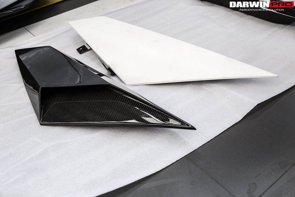 2011-2016 Lamborghini Aventador LP700 Coupe & Roadster BKSS Style Carbon Fiber Rear Side Scoops