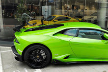 Load image into Gallery viewer, 2015-2019 Lamborghini Huracan LP610&amp;LP580 AO Style Carbon Fiber Side Skirts Under Board