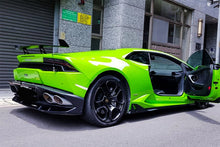 Load image into Gallery viewer, 2015-2019 Lamborghini Huracan LP610&amp;LP580 AO Style Carbon Fiber Side Skirts Under Board