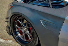 Load image into Gallery viewer, 2015-2018 Mercedes Benz W205 C63 S AMG Sedan Carbon Fiber Fender