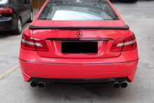 Load image into Gallery viewer, 2010-2013 Mercedes Benz E Class W207 Coupe LRS Style Rear Lip - Carbonado