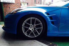 Load image into Gallery viewer, 2009-2015 Nissan 370Z JP Style Fender - Carbonado