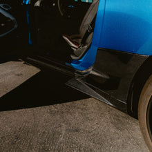Load image into Gallery viewer, 2017-2025 Chevy Camaro ZL1 OEM Side Skirt Rocker 1pc Gloss Carbon Fiber (PAIR)