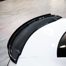 Load image into Gallery viewer, 2014-2015 CHEVY CAMARO Z28 STYLE CARBON FIBER SPOILER WICKER BILL