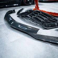 Load image into Gallery viewer, 2017-2023 CAMARO ZL1 1LE CARBON FIBER FRONT CHIN SPLITTER