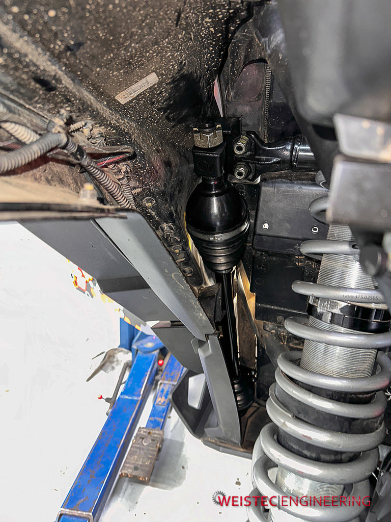Weistec Can-Am Maverick X3 Spare Axle Mount Passenger Side