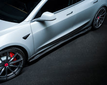 Load image into Gallery viewer, Vorsteiner Volta Aero 2x2 Glossy PP Carbon Fiber Side Skirt Tesla Model 3 2017+