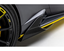 Load image into Gallery viewer, Vorsteiner Side Rocker Carbon Fiber PP 2x2 Glossy Lamborghini Huracan STO VRS Program 2021+