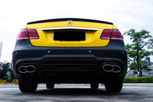 Load image into Gallery viewer, 2014-2016 Mercedes Benz E Class W212 WD Style Rear Bumper - Carbonado