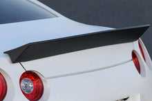 Load image into Gallery viewer, 2008-2024 Nissan GTR R35 CBA/DBA/EBA DE-2 Style Trunk Spoiler - Carbonado