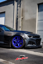 Load image into Gallery viewer, 2016 -2024 CAMARO CARBON FIBER TYPE-SS STYLE FENDERS (PAIR)