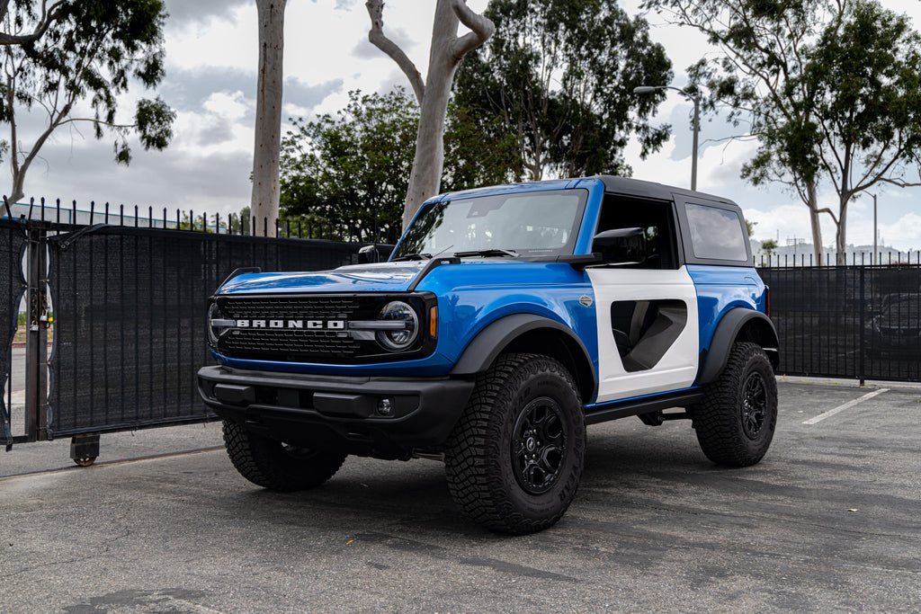 2021-2024 FORD BRONCO FIBERGLASS HALO DOORS WITH CARBON FIBER INSERTS (2-DOOR)