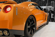 Load image into Gallery viewer, 2008-2016 Nissan GTR R35 CBA/DBA ZEL Style Carbon Fiber Side Skirts - Carbonado Aero