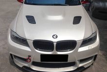 Load image into Gallery viewer, 2008-2012 BMW 3 Series E90 LCI VRS Style Carbon Fiber Hood - Carbonado