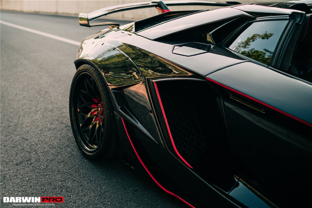 2013-2016 Lamborghini Aventador LP700 Roadster Carbon Fiber Gas Cap Repalcement - DarwinPRO Aerodynamics