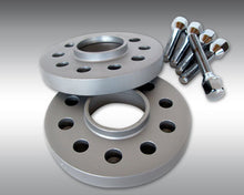 Load image into Gallery viewer, Novitec Aluminum Spacers 15mm Ferrari 458 Spider 11-15