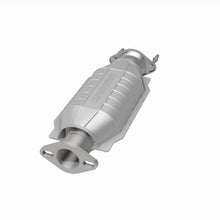 Load image into Gallery viewer, MagnaFlow Conv DF 98-00 Kia Sportage Rear